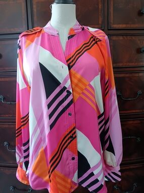 Karl Lagerfeld Pink, Orange & White Geometric Button-Down Blouse